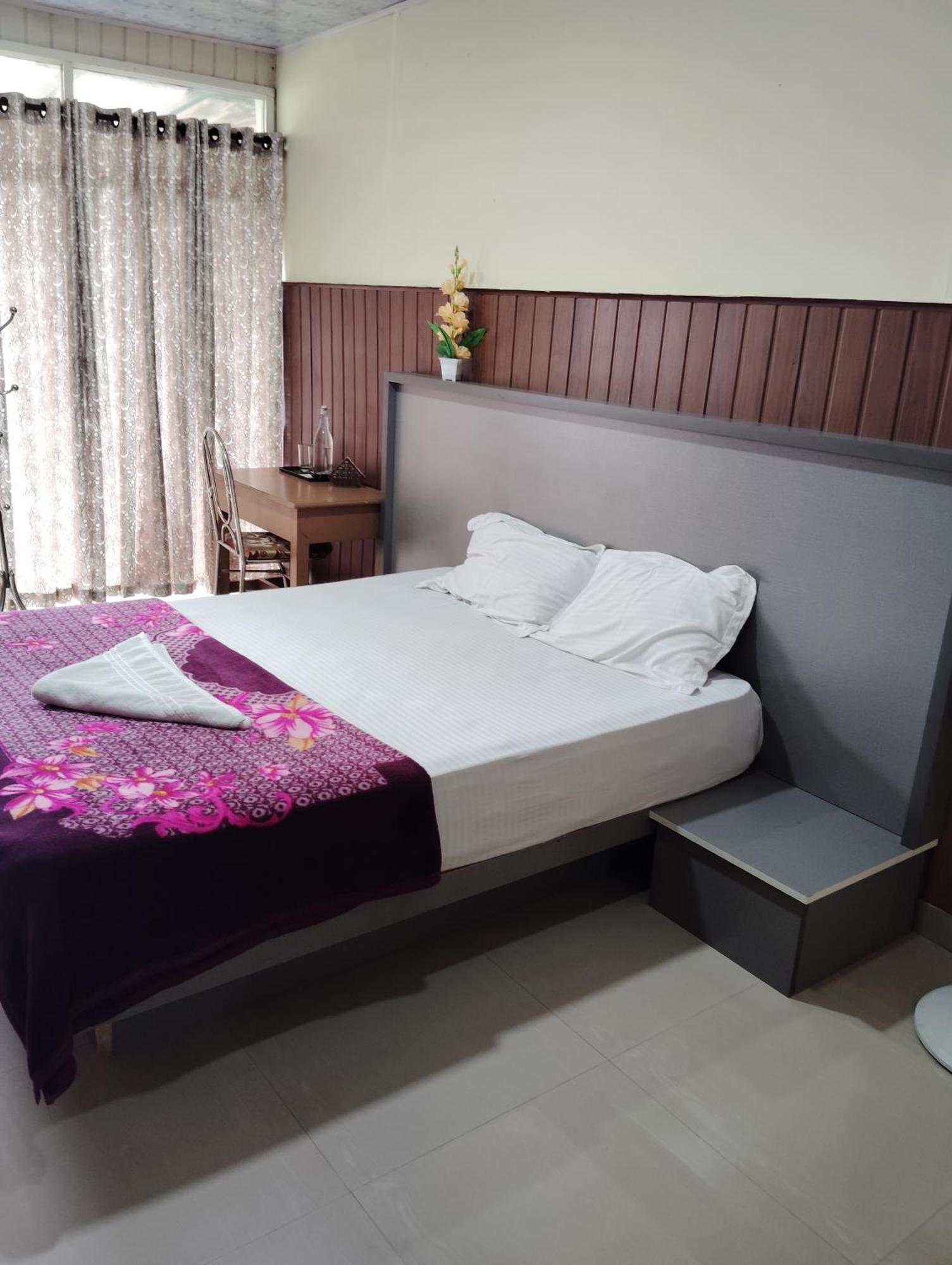 Riya Home Stay Munnar Anaviratty Экстерьер фото